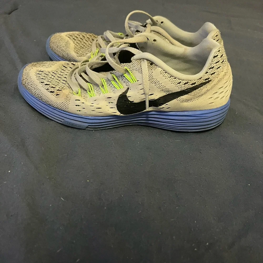 Nike Lunatempo running shoes - Picture 2 of 3